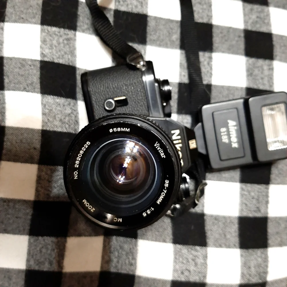 35 mn. Nikon Aimex 818F camera